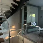 Elegance No2 - Pier Sea View אורלה