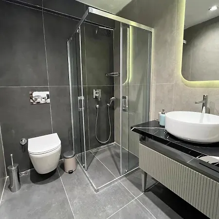 Elegance No2 - Pier Sea View *