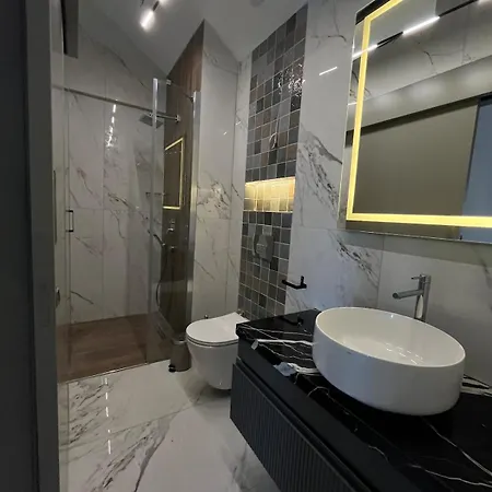 Elegance No2 - Pier Sea View *