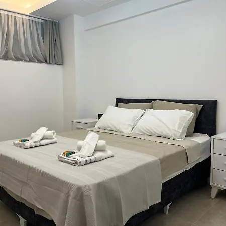 Elegance No2 - Pier Sea View אורלה