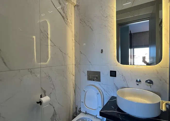 Elegance No2 - Pier Sea View *