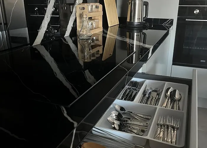 Vila Elegance No2 - Pier Sea View *